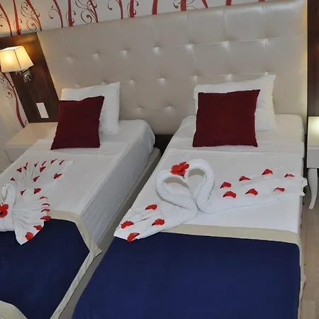 Kleopatra Micador 4*