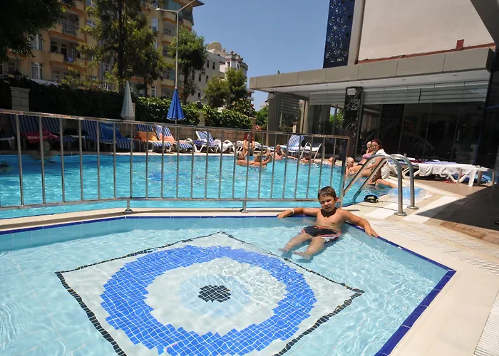 Kleopatra Micador Hotell 4*
